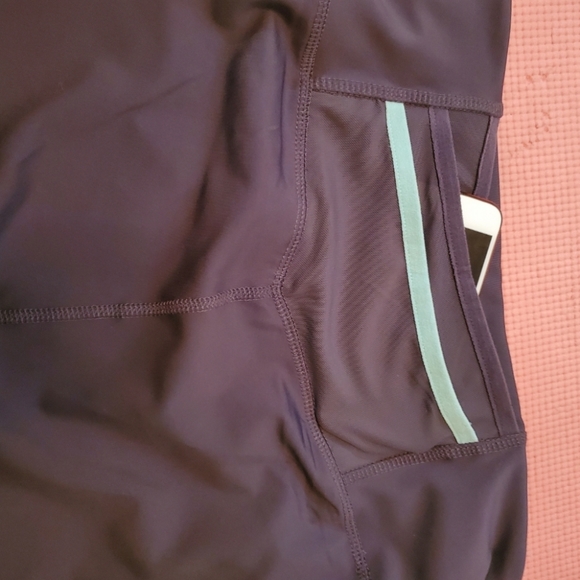 Marika capri compression legging - Picture 3 of 5